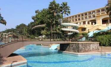 Fariyas Resort Lonavala
